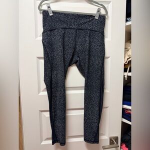 Lululemon Black and Gray Patterned Leggings